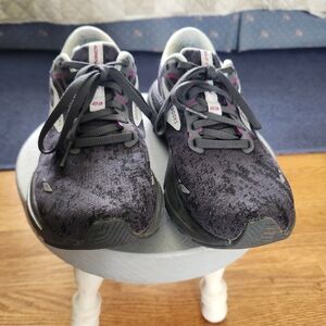7.5B Brooks Gray and Purple Running Shoes